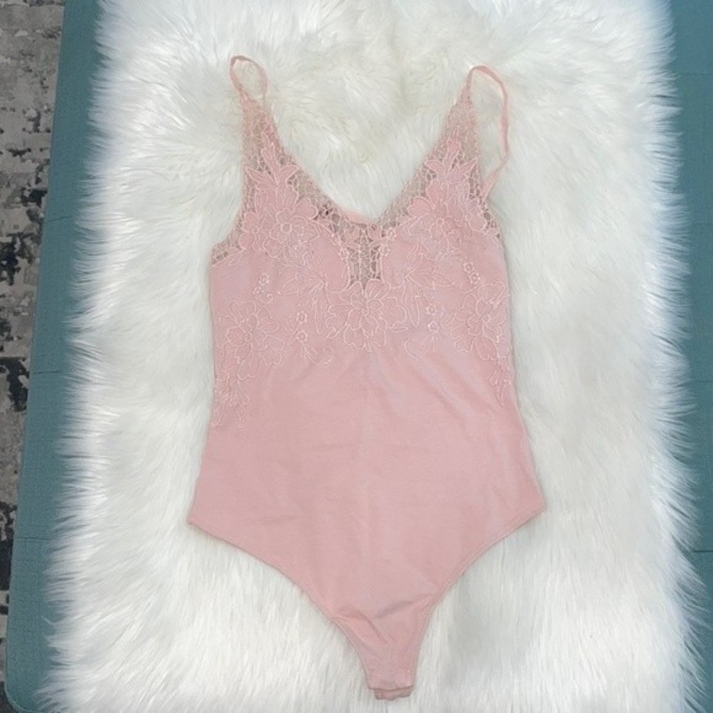 Free People Lea Bodysuit Pink Tank Sleeveless Lace Floral Sz M - Picture 5 of 10